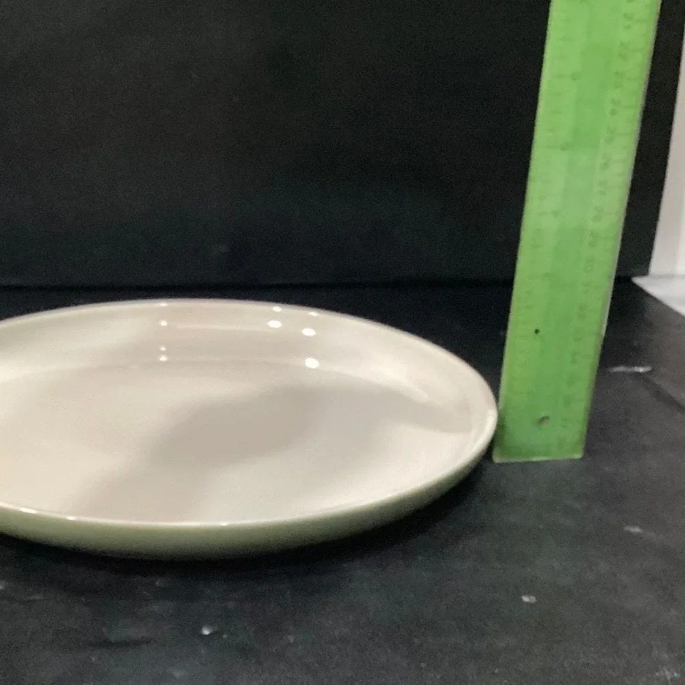 Dowan‎ Cream Dinner Plates, Set of 2, Green Underside, Replacement Dinnerware